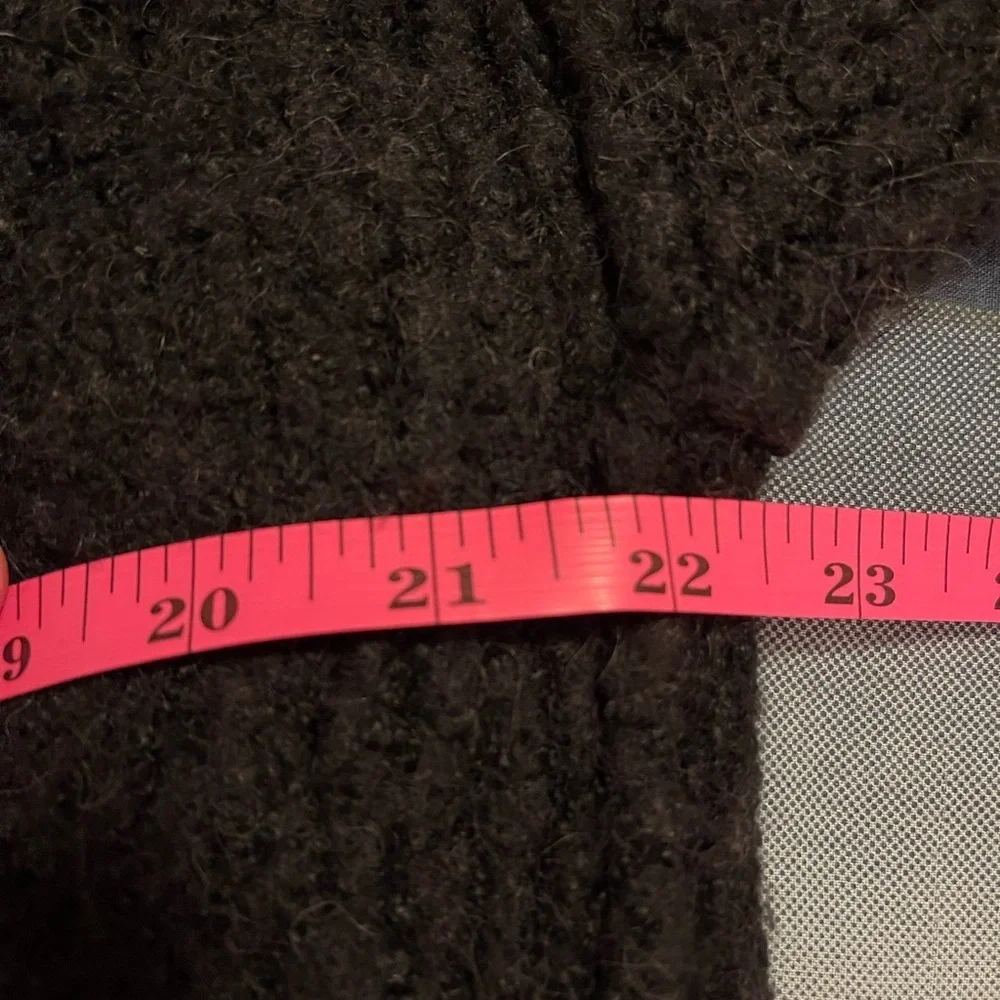 Free People Black V-Neck Sweater 32% Alpaca Size XS